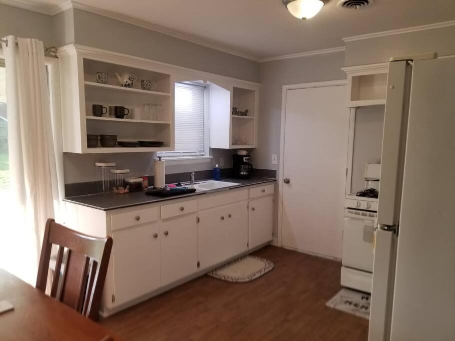 *New*Entire Home In Rose District*Dine*Shop*Fun Брокен-Эрроу Экстерьер фото