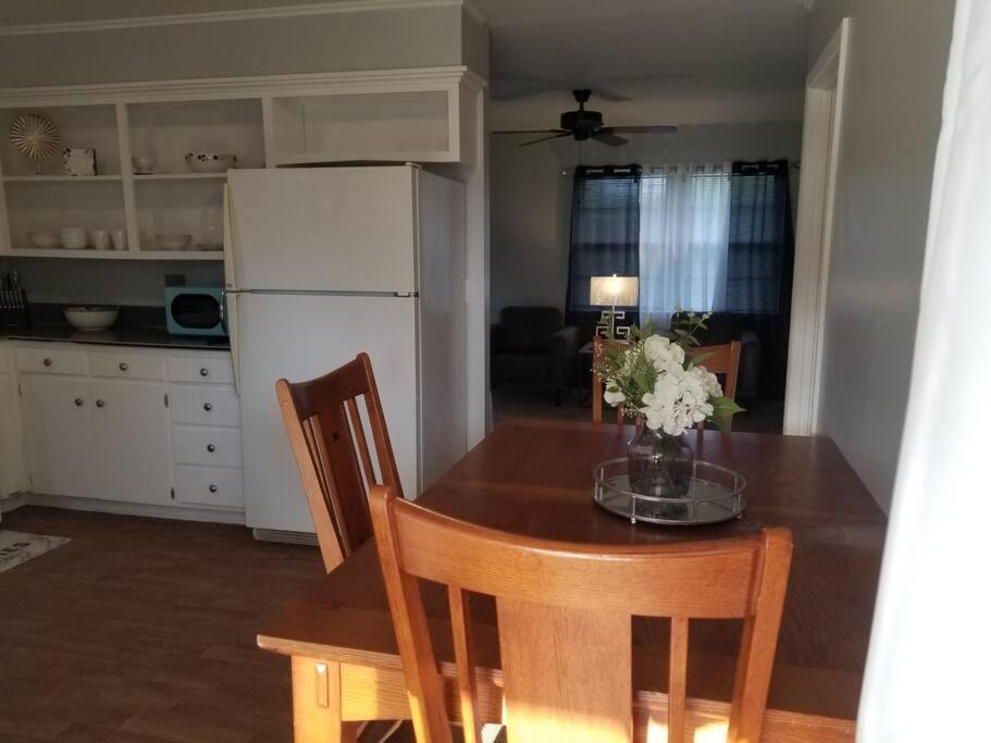 *New*Entire Home In Rose District*Dine*Shop*Fun Брокен-Эрроу Экстерьер фото
